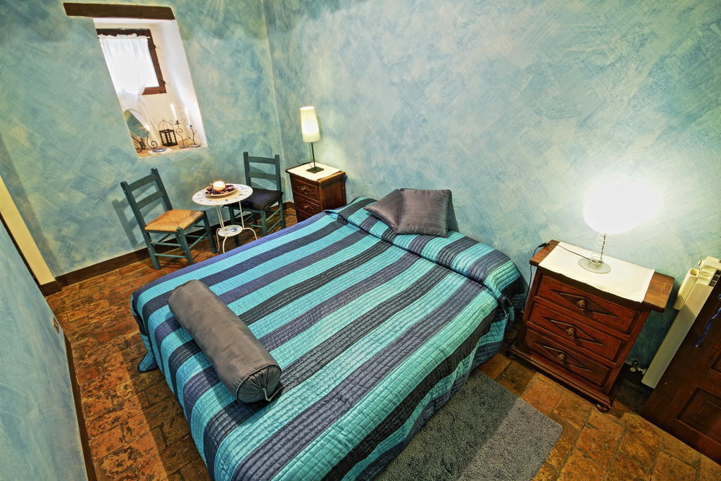 زوكّا Antica Locanda La Canonica الغرفة الصورة